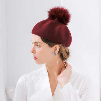 Furry Pumpkin Beret Wine Red
